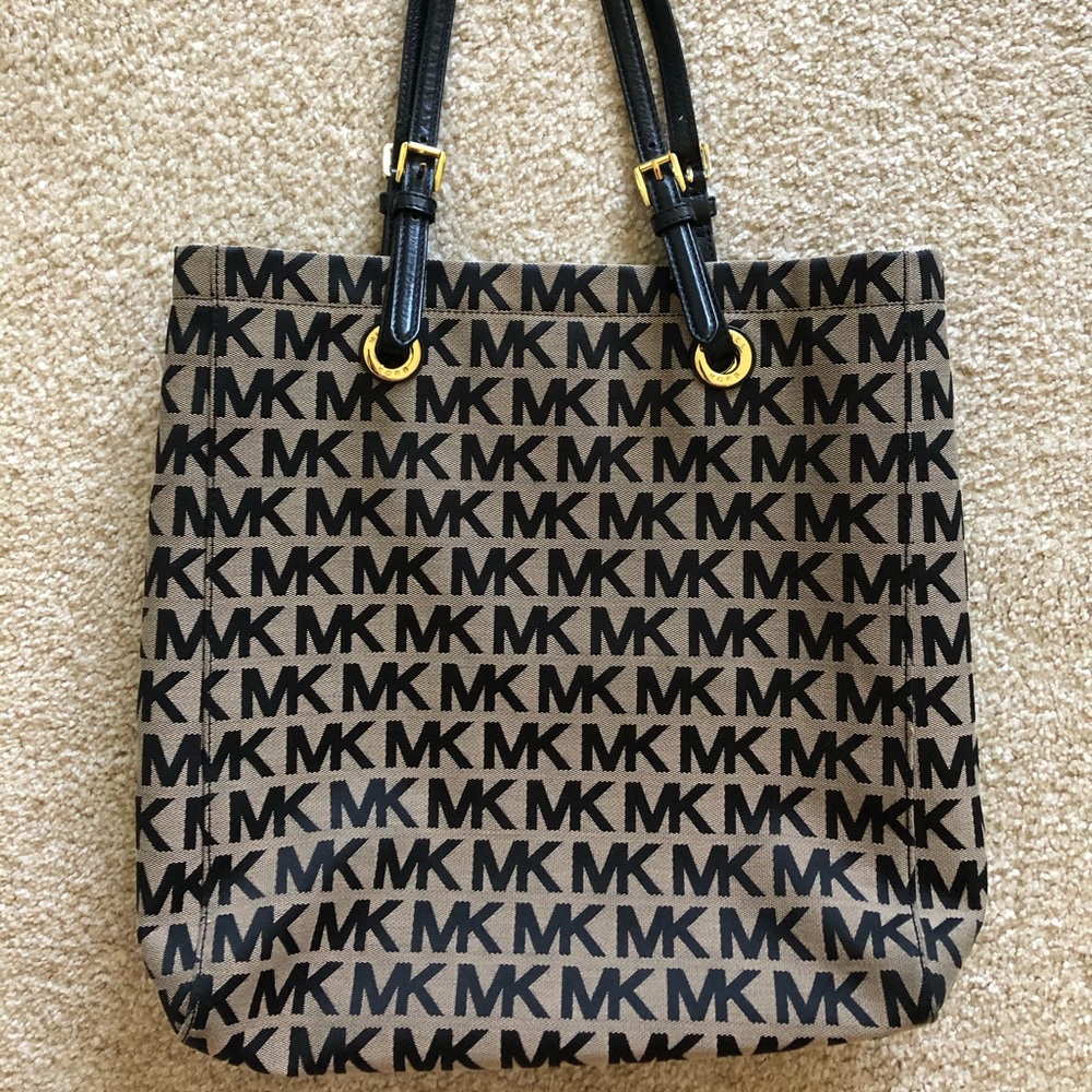 Michael Kors Shoulder Bag